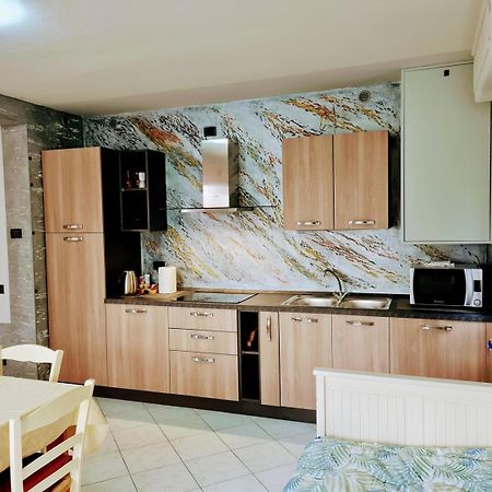 Kidonia - Iseo Lake Apartmens Сале-Маразино Экстерьер фото